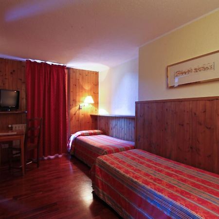 Hotel Dolonne Курмайор Экстерьер фото
