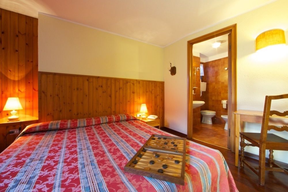 Hotel Dolonne Курмайор Экстерьер фото