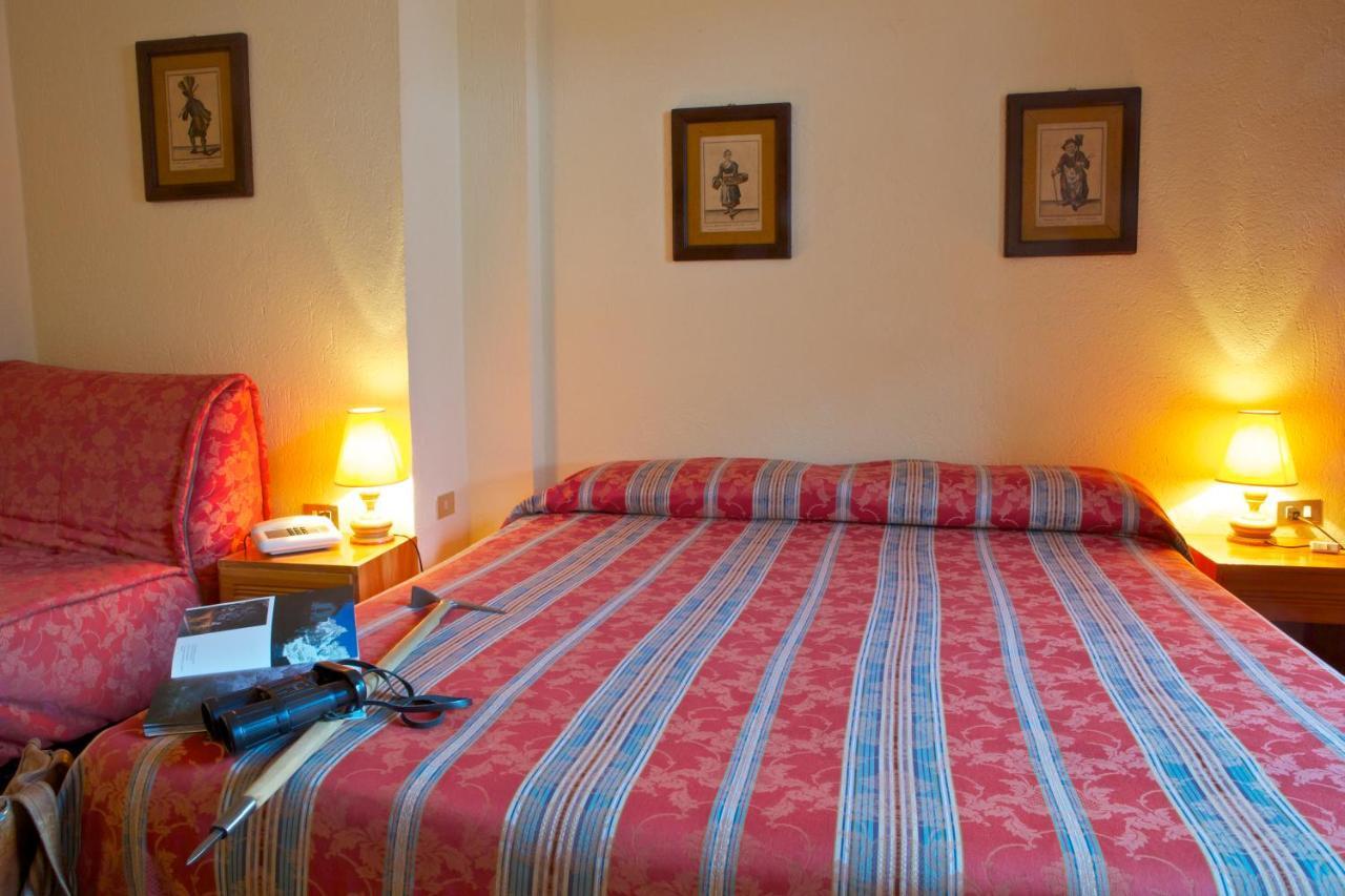 Hotel Dolonne Курмайор Номер фото